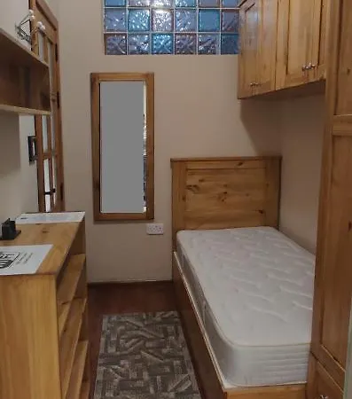 Homestay Nocturne Family House Paola