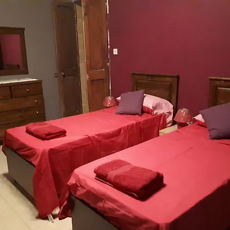 Homestay Nocturne Family House