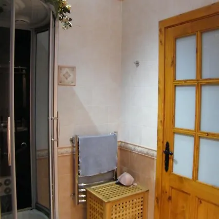 Nocturne Family House * Paola