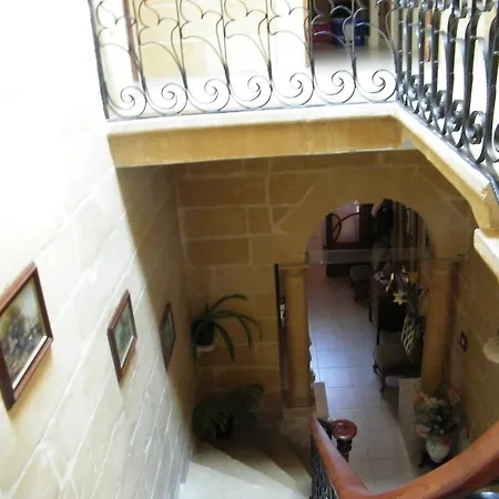 Nocturne Family House *