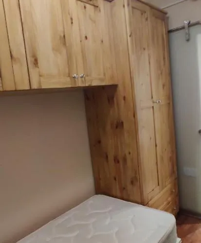 Nocturne Family House Habitación en casa particular Paola